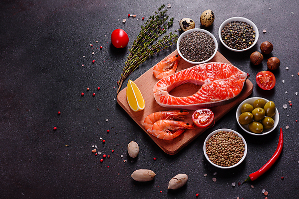 포토 JPG 해외이미지 접시 음식 바다 조각 백그라운드 다이어트 재료 탁자 건강 육류 어류 스테이크 요리 사람없음 빨간색 식당 검은색 식사 저녁식사 어둠 신선 맛 그릴 정상 먹기 레몬 허브 해산물 준비 날것 소금 연어 로즈메리 점심식사 생식 송어 해외포토 식물 식기 컬러 가구 컨셉 과일 식재료 모션 주방용품 서양음식 상점 수중동물 파일형식 이미지허브