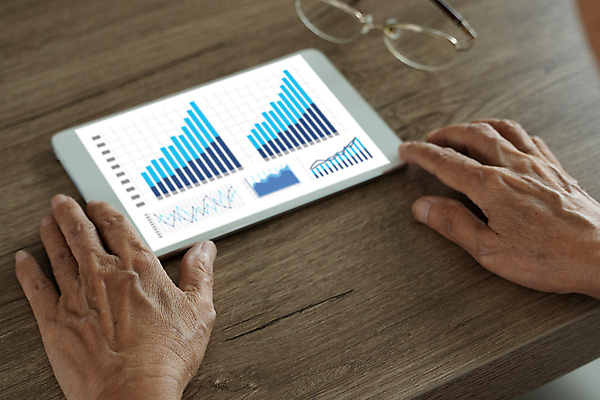 포토 JPG 해외이미지 백그라운드 컨셉 돈 비즈니스 사업가 유리 미래 사람 앉기 사람없음 금융 경제 라벨 자유 자명종 성장 재산 은퇴 투자 이익 가치 대출 계좌 관심 수입 연금 예산 옛날 자금 해외포토 직업 시계 모션 재질 프레임 알람 파일형식 이미지허브