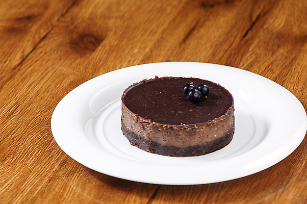 포토 JPG 해외이미지 접시 열매 음식 백그라운드 과일 표면 디저트 사람없음 목재 반사 갈색 케이크 초콜릿 빵집 흰색 신선 원형 달콤 맛 아침식사 크림 건포도 바닐라 페스츄리 해외포토 도형 나무 식물 식기 빵 컬러 컨셉 재료 포도 상점 식사 건과일 파일형식 이미지허브