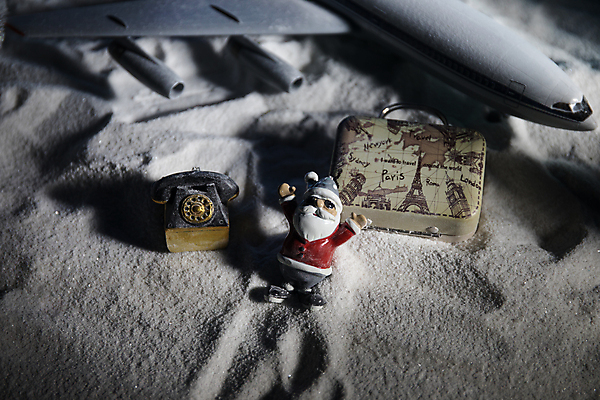 포토 JPG 해외이미지 계절 행복 여행 백그라운드 크리스마스 겨울 비즈니스 휴가 새로움 비행기 기념 선물 사람 사람없음 장식 장난감 산타클로스 지구본 여행객 여행가방 축제 놀람 축하 인사 신용카드 군중 연도 제트기 승객 전나무 대패 수하물 클라우스 해외포토 나무 기념일 감정 컨셉 가방 항공교통 대중교통 표정 금융 예절 파일형식 이미지허브