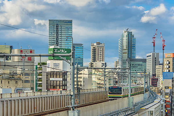 포토 JPG 해외이미지 여행 건축양식 교통시설 하늘 안테나 사람없음 건물 파란색 여행객 금속 일본 일몰 기차 투명 트랙 천연기념물 드론 해외포토 건축물 건축 아시아 육상교통 컬러 교통 통신 재질 대중교통 사람 노을 시설 파일형식 이미지허브