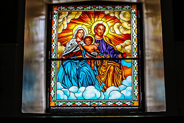 포토 JPG 해외이미지 유럽 기독교 종교 건축양식 창문 가족 유리 엄마 미술 사람없음 컬러풀 태양 교회 평화 믿음 기도 아기 얼룩 예수 영혼 역사 성자 집중 신성 스테인드글라스 요셉 광 복음 숭배 신앙심 옛날 해외포토 자연요소 건축 감정 나라 컬러 컨셉 관계 종교건축 재질 문화예술 사람 건물 신_종교 파일형식 이미지허브