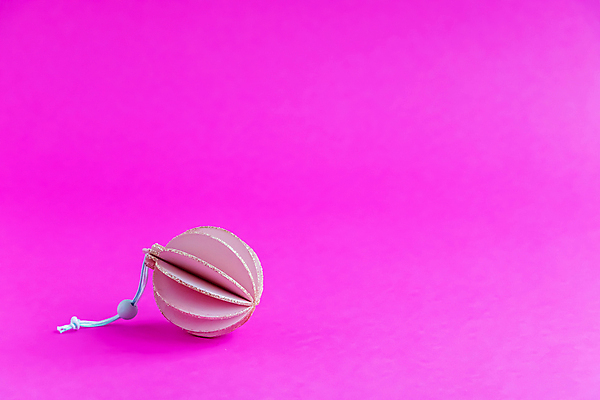 포토 JPG 해외이미지 전통 디자인 계절 분홍색 백그라운드 컨셉 크리스마스장식 크리스마스 겨울 패턴 휴가 새로움 새해 선물 미술 사람없음 목재 장식 컬러풀 장난감 유행 보라색 축제 시골 축하 인사 신용카드 연도 심볼 오브젝트 에코 엽서 내추럴 핸드메이드 스타일 카피스페이스 해외포토 나무 기념일 컬러 무늬 재료 문화예술 금융 환경 공백 예절 편지 파일형식 이미지허브