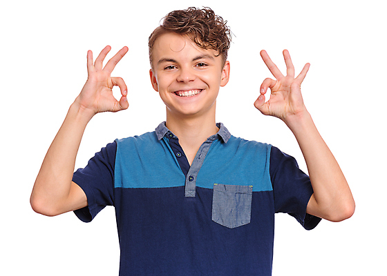 포토 JPG 해외이미지 백인 손 남자 행복 감정 얼굴 어린이 남학생 백그라운드 컨셉 청소년 아이디어 한명 미소 웃음 사람 손짓 소년 10대 청춘 기쁨 흰색 가리킴 표현 자신감 찡그림 심볼 사인 흰배경 보여주기 고립 사춘기 해외포토 서양인 1 학생 컬러 모션 표정 신체부위 파일형식 이미지허브