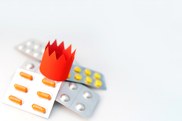 포토 JPG 해외이미지 컨셉 건강 병원 사람없음 치료 알약 약 고통 추위 바이러스 보호 질병 위험 약국 감염 처방 테라피 조제 돌봄 전염병 헬프 항생제 해외포토 감정 의학 모션 뷰티 도움 만들기 파일형식 이미지허브