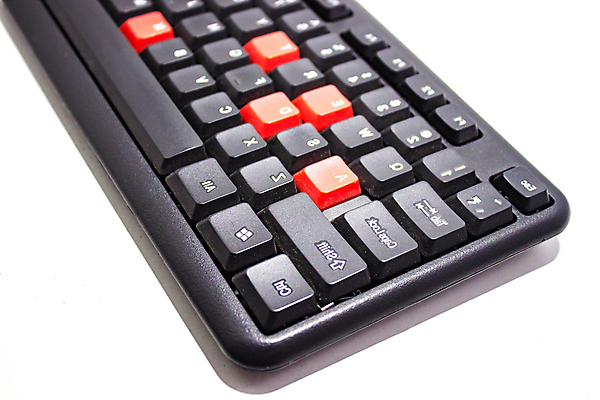 포토 JPG 해외이미지 디자인 알파벳 백그라운드 인터넷 일러스트 비즈니스 텍스트 통신 부분 열쇠 사람없음 노트북 컴퓨터 사무실 숫자 디지털 검은색 공책 웹 장비 정보 흰색 공구 타이핑 키보드 업무 플랫 플라스틱 편지 심볼 책상 오브젝트 사인 시작 레이아웃 전자 고립 입력 제어 키패드 해외포토 문자 영어 컬러 가구 재질 문구용품 전자제품 도구 작업 파일형식 이미지허브