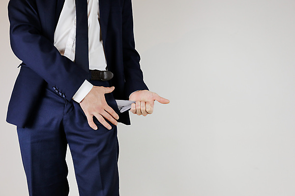 포토 JPG 해외이미지 직업 손 남자 감정 컨셉 돈 비즈니스 사람 사람없음 금융 경제 쇼핑 우정 슬픔 비즈니스맨 구멍 황무지 가난 실업 걱정 호기심 보여주기 빈털터리 파산 빚 우울증 위기 적자 해외포토 모션 신체부위 친구 직장인 재산 질병 파일형식 이미지허브