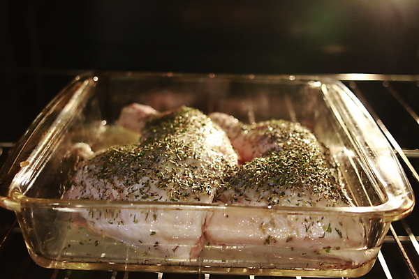 포토 JPG 해외이미지 접시 백그라운드 고추 조류 감자 육류 요리 사람없음 갈색 식사 저녁식사 치킨 당근 튀김 흰색 시골 만 조미료 사발 황금 닫기 오븐 그릴 가슴 굽기 먹기 준비 무침 프랑스어 점심식사 고립 식품점 영양분 해외포토 동물 문자 식기 음식 컬러 채소 식재료 모션 주방용품 뿌리채소 신체부위 상점 가전제품 사기그릇 구이 닭고기요리 향미료 파일형식 이미지허브