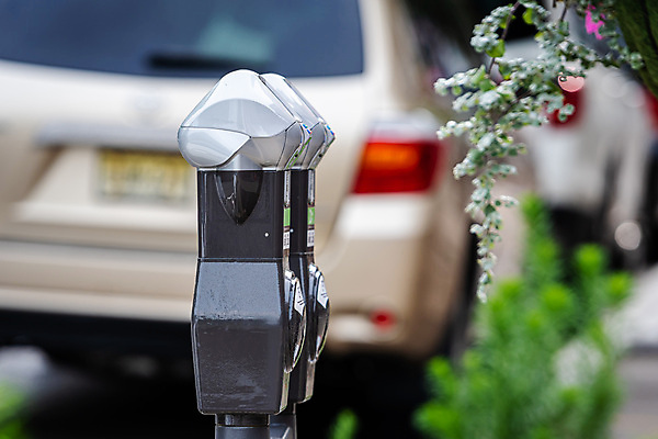 포토 JPG 해외이미지 도로 길 선 여행 돈 비즈니스 교통시설 자동차 거리 사람없음 야외 옆모습 우주 기계 거울 장비 운전 도시 티켓 소프트포커스 주차 묘사 보케 타운 일반 계량기 제비 타이머 길가 범퍼 블러 자동 줄서기 많음 해외포토 육상교통 뷰포인트 교통 컨셉 모션 조류 촬영기법 재산 시설 파일형식 이미지허브
