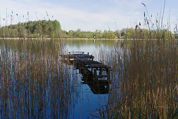 포토 JPG 해외이미지 호수 여행 자연 낚시 휴가 휴식 어류 사람없음 야외 목재 초록색 물 파란색 강 뷰티 반사 평화 환경 항구 침묵 고요 일몰 산책로 시골 연못 널 방파제 옛날 해외포토 자연요소 나무 공공시설 길 컬러 컨셉 재료 교통시설 레저 노을 수중동물 소리 생태계 파일형식 이미지허브