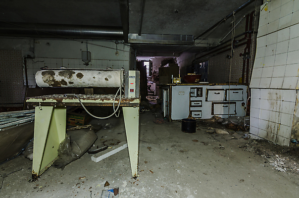 포토 JPG 해외이미지 벽 건축양식 창문 주택 이야기 사람없음 건물 탐험 역사 빌라 천연기념물 발견 떠남 무인 옛날 파멸 해외포토 건축물 건축 컨셉 모션 파일형식 소멸 이미지허브