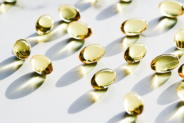 포토 JPG 해외이미지 사람없음 알약 노란색 건강관리 흰색 낟알 영양제 오메가 항생제 해외포토 컬러 건강 관리 약 파일형식 이미지허브