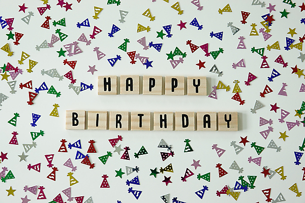 포토 JPG 해외이미지 템플릿 디자인 배너 기념일 행복 포스터 백그라운드 컨셉 텍스트 휴가 기념 선물 이벤트 타이포그라피 사람없음 목재 그래픽 장식 컬러풀 파티 축제 흰색 축하 인사 신용카드 생일 메시지 황금 편지 심볼 타일 사인 초대 꽃가루 풍선 고립 레터링 해외포토 나무 문자 감정 컬러 재료 금융 예절 가루 파일형식 이미지허브