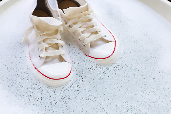 포토 JPG 해외이미지 운동화 사람없음 빨래 비누거품 해외포토 신발 가사 거품 파일형식 이미지허브