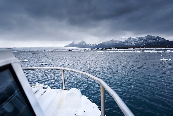 포토 JPG 해외이미지 구름 음식 바다 여행 백그라운드 겨울 자연 하늘 낚시 산 아이슬란드 양서류 풍경 사람없음 야외 물 글로벌 환경 얼음 추위 흰색 신선 만 보트 승차 북극 빙하 서리 낚시꾼 봉 빙산 북쪽 어장 눈내림 해외포토 자연요소 동물 계절 유럽 컬러 배_교통 모션 레저 눈_날씨 극지방 방향 생태계 파일형식 이미지허브