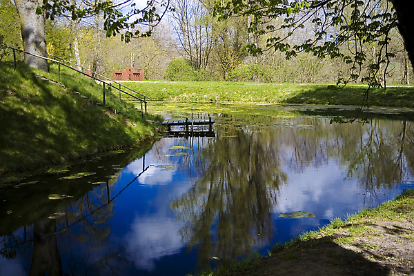 포토 JPG 해외이미지 나무 식물 공원 호수 여행 자연 따뜻함 사람없음 야외 초록색 물 강 봄 내추럴 해외포토 자연요소 계절 공공시설 컬러 생태계 파일형식 이미지허브