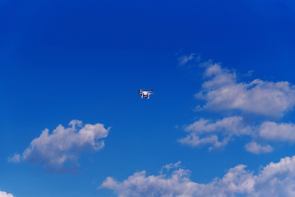 포토 JPG 해외이미지 모델 백그라운드 모션 하늘 산 비행기 안테나 3 사람없음 파란색 카메라 비행 성 헬리콥터 발사 로봇 라디오 프로펠러 모터 혁명 드론 블러 제어 콜로라도 해외포토 건축물 컬러 컨셉 통신 항공교통 대중교통 전자제품 미국 파일형식 이미지허브
