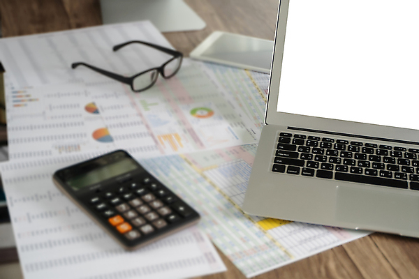 포토 JPG 해외이미지 라이프스타일 커피 선 백그라운드 인터넷 비즈니스 탁자 주택 직장 관리 사람 사람없음 내부 목재 노트북 컴퓨터 사무실 우주 스크린 공책 웹 공백 방 타이핑 업무 작업 오픈 작업실 메시지 닫기 도서관 정상 책상 복고 내추럴 옛날 목업 스타일 해외포토 나무 교육 음료 가구 회사 재료 모션 문구용품 건물 생활 전자제품 파일형식 이미지허브