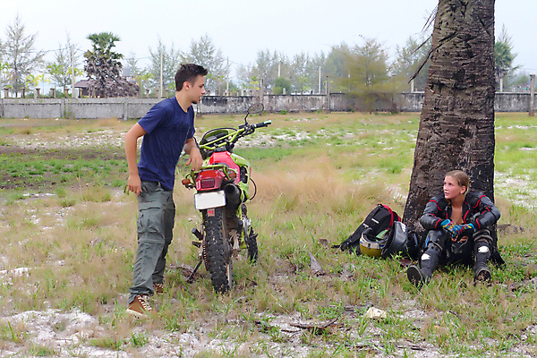 포토 JPG 해외이미지 라이프스타일 공원 행복 도로 어린이 스포츠 학교 자연 거리 건강 안전 사람 야외 두명 운동 자전거 오토바이 바퀴 가르침 보호 헬멧 순환 라이더 사춘기 혼자 해외포토 공공시설 교육 감정 길 컨셉 교통시설 모션 생활 바이크 보호장비 생태계 파일형식 이미지허브