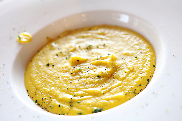 포토 JPG 해외이미지 전통 접시 계절 행복 음식 빵 다이어트 채소 오렌지 호박 따뜻함 건강 요리 사람없음 목재 장식 컬러풀 노란색 식당 숟가락 식사 저녁식사 할로윈 흰색 시골 신선 뜨거움 사발 클래식 맛 수프 크림 추수감사절 스쿼시 점심식사 채식주의자 핸드메이드 해외포토 나무 식기 감정 기독교 스포츠 컬러 컨셉 과일 재료 수저 구기 상점 사기그릇 채식 파일형식 이미지허브