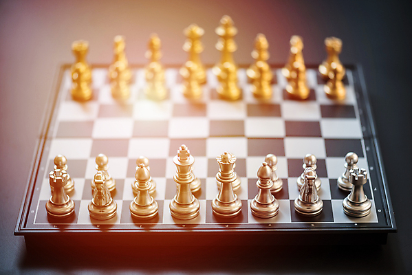 포토 JPG 해외이미지 조각 백그라운드 컨셉 비즈니스 놀이 성공 사람없음 검은색 경쟁 도전 게임 흰색 체스말 체스 계획 대표 왕 리더 싸움 체스판 여왕 지능 필승 해외포토 컬러 모션 우승 말_게임 파일형식 이미지허브