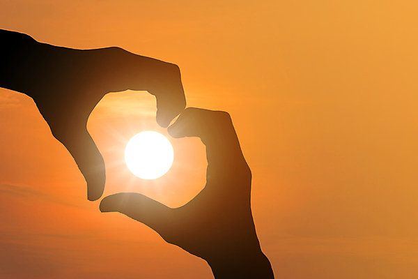 포토 JPG 해외이미지 모양 커플 실루엣 바다 백그라운드 컨셉 오렌지 자연 하늘 휴가 발렌타인데이 건강 관리 사랑 사람 사람없음 빛 태양 일출 맑음 검은색 어둠 황혼 일몰 새벽 하트 황금 저녁 심볼 사인 해외포토 자연요소 감정 컬러 과일 관계 데이이벤트 날씨 촬영기법 노을 야간 생태계 파일형식 이미지허브