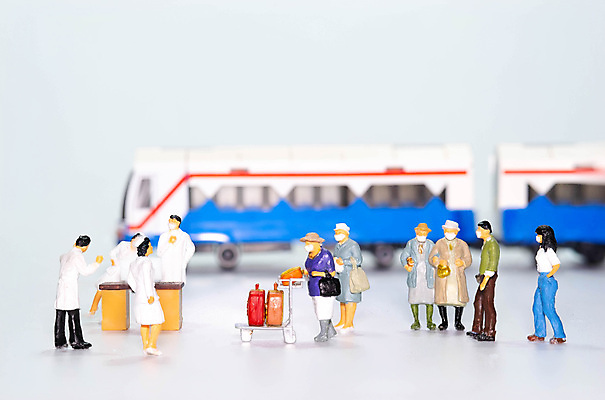 포토 JPG 해외이미지 아시아 여행 교통시설 비행기 건강 가면 사람 사람없음 내부 치료 여행객 중국 고통 기차 환자 간호사 의사 도시 바이러스 역 호흡 보호 질병 공항 위험 출발 보안 감염 승객 터미널 통근 해외포토 감정 나라 육상교통 교통 컨셉 의학 항공교통 대중교통 안전 의료진 시설 출근 파일형식 이미지허브