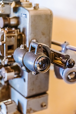 포토 JPG 해외이미지 조각 백그라운드 모션 사람없음 빛 카메라 스크린 검은색 어둠 기계 장비 수확 골동품 기록 바퀴 역사 클래식 닫기 은색 미끄럼틀 8 영화관 극장 철 필름 손목시계 영화 그림 복고 장면 할리우드 구성 옛날 해외포토 시계 컬러 컨셉 농업 장신구 문화예술 전자제품 숫자 놀이기구 로스앤젤레스 파일형식 이미지허브