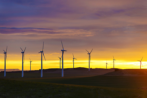 포토 JPG 해외이미지 공원 산업 밭 자연 하늘 바람 산 사람없음 야외 가로 초록색 태양 농장 일출 환경 힘 일몰 재활용 풍차 발전기 에너지 스페인 그린에너지 풍력에너지 밀 생태계 프로펠러 지구온난화 유지 내추럴 방앗간 생태학 해외포토 자연요소 공공시설 교육 유럽 컬러 농업 날씨 곡류 노을 발전소 친환경 기후변화 파일형식 이미지허브