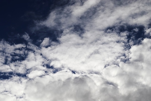 포토 JPG 해외이미지 여행 백그라운드 컨셉 자연 벽지 하늘 날씨 휴가 안테나 파노라마 사람없음 야외 파란색 빛 햇빛 태양 우주 환경 맑음 공백 흰색 분위기 그림 폭풍 천국 솜털 넘어짐 수평선 카피스페이스 해외포토 자연요소 컬러 통신 모션 촬영기법 생태계 파일형식 이미지허브