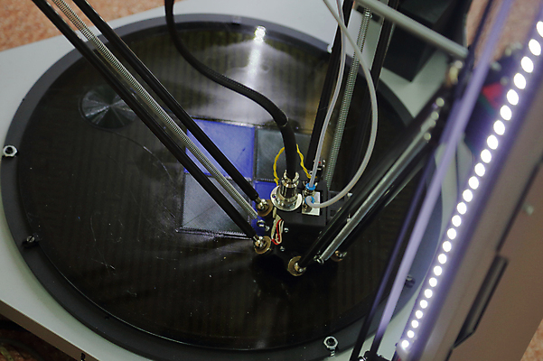 포토 JPG 해외이미지 실내 사람없음 과학기술 작업 제조 인공 3D프린터 4차산업 해외포토 산업 기술 내부 인쇄기 파일형식 이미지허브