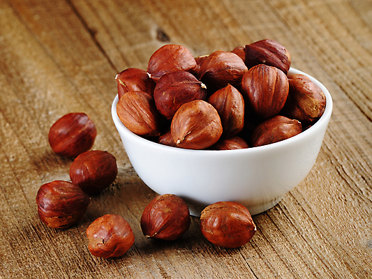 포토 JPG 해외이미지 실내 사람없음 견과류 담기 헤이즐넛 나무배경 해외포토 백그라운드 모션 내부 파일형식 이미지허브