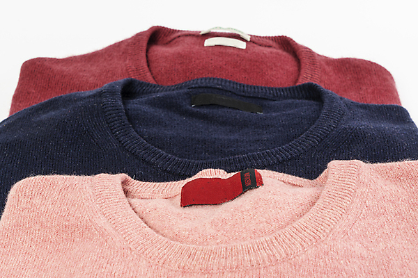 포토 JPG 해외이미지 옷 산업 분홍색 셔츠 패턴 따뜻함 3 사람없음 빨간색 파란색 쇼핑 컬러풀 뷰티 유행 판매 상점 목도리 줄무늬 직물 뜨개질 실 우아함 선택 수집 오브젝트 목 손질 양모 구김 스타일 해외포토 잡화 컬러 컨셉 상의 무늬 모션 취미 신체부위 파일형식 이미지허브