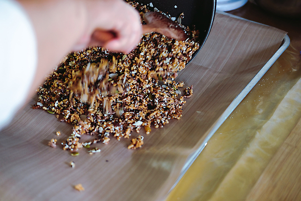 포토 JPG 해외이미지 음식 다이어트 건조 건강 요리 씨앗 사람없음 식사 바 아침식사 낟알 균형 시리얼 깨 내추럴 단백질 뮤즐리 채식주의자 비건 해외포토 식물 식재료 조미료 채식 영양소 파일형식 이미지허브