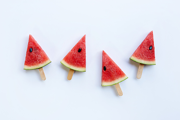 포토 JPG 해외이미지 수박 실내 사람없음 하이앵글 막대기 달콤 흰배경 수박씨 수박조각 제철과일 해외포토 뷰포인트 조각 백그라운드 과일 씨앗 내부 흰색 맛 제철 파일형식 이미지허브