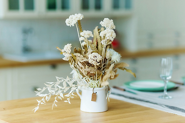 포토 JPG 해외이미지 식기 접시 디자인 꽃 가구 결혼 백그라운드 유리 탁자 주택 실내 이벤트 사람없음 내부 목재 장식 빛 주방 식당 식사 저녁식사 장비 수확 시골 우아함 서빙 구성 정중 스타일 세련 해외포토 나무 식물 생활용품 컨셉 농업 재료 재질 건물 상점 파일형식 이미지허브