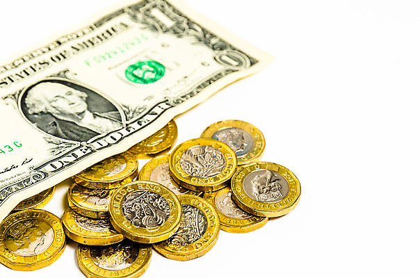 포토 JPG 해외이미지 영어 유럽 백그라운드 컨셉 돈 비즈니스 영국 잉글랜드 새로움 사람없음 가로 금융 경제 빛 쌓기 달러 금속 동전 저축 유로 성장 흰색 변화 시장 재산 황금 주식 속도 투자 결제 파운드 고립 수입 해외포토 문자 나라 컬러 모션 재질 파일형식 이미지허브