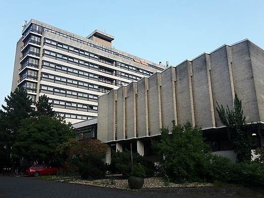 포토 JPG 해외이미지 음식 농업 비즈니스 건축양식 사람 사람없음 건물 반사 자전거 도시 시장 모서리 냄비 네덜란드 대학교 정사각형 광장 미로 시청 지도책 포럼 해외포토 도형 건축물 건축 유럽 산업 학교 책 바이크 솥 토론 관공서 파일형식 이미지허브