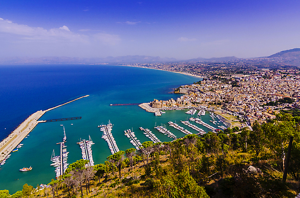 포토 JPG 해외이미지 유럽 바다 여행 지붕 낚시 휴가 주택 사람없음 야외 여름 도시풍경 여행객 항구 이탈리아 짐 도시 만 보트 역사 지중해 방법 옛날 해외포토 계절 나라 배_교통 교통시설 레저 사람 풍경 건물 파일형식 이미지허브