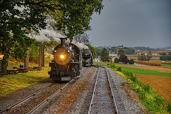 포토 JPG 해외이미지 주간 사람없음 야외 기찻길 기차 시골 연기 흐림 증기기관차 해외포토 자연요소 육상교통 날씨 대중교통 파일형식 이미지허브