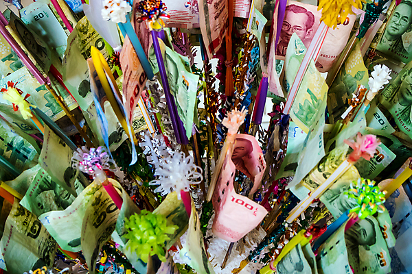 포토 JPG 해외이미지 전통 아시아 종교 문화 백그라운드 지폐 돈 불교 태국 동양인 사람없음 장식 금융 믿음 축제 기도 사찰 영혼 기부 떠남 숭배 신앙심 자선단체 해외포토 감정 나라 종교건축 모션 인종 경제 그룹 재산 자선 파일형식 이미지허브