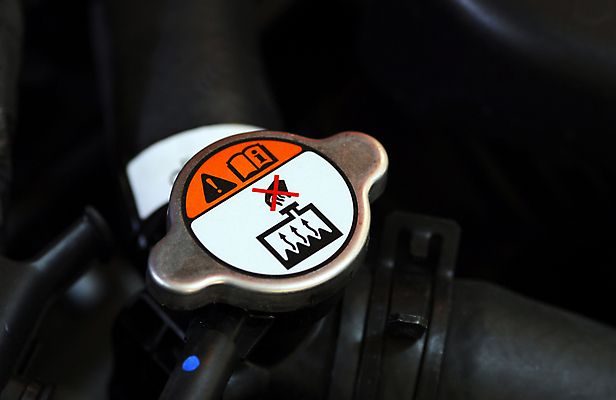 포토 JPG 해외이미지 장갑 자동차 노동자 사람없음 물 작업실 기술자 수리 서비스 엔진 정비공 유지 자동 해외포토 자연요소 직업 잡화 육상교통 파일형식 이미지허브