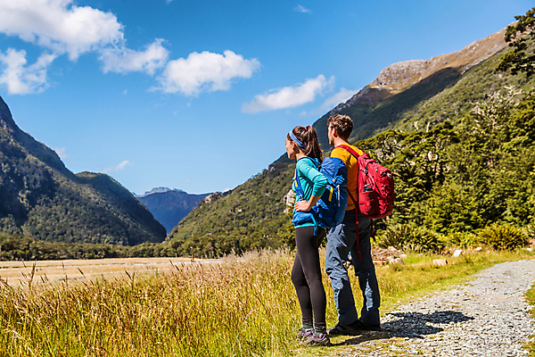 포토 JPG 해외이미지 라이프스타일 커플 공원 섬 여행 가방 배낭 자국 자연 휴가 새로움 산 건강 키위 사람 풍경 야외 두명 여름 여행객 걷기 계곡 하이킹 배낭여행 뉴질랜드 트랙 선로 평야 하이커 해외포토 잡화 계절 공공시설 컨셉 과일 관계 모션 레저 생활 오세아니아 생태계 파일형식 이미지허브