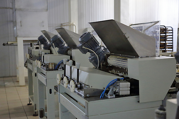 포토 JPG 해외이미지 공장 실내 사람없음 기계 일렬 해외포토 공업 내부 파일형식 이미지허브