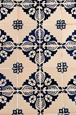 포토 JPG 해외이미지 전통 벽 여행 백그라운드 꽃무늬 패턴 건축양식 주택 미술 사람없음 건물 장식 파란색 컬러풀 일몰 수확 도시 도자기 역사 포르투갈 타일 질감 복고 정사각형 장면 모자이크 타운 리스본 엘리먼트 옛날 취급주의 핸드메이드 해외포토 도형 건축물 건축 꽃 유럽 컬러 무늬 농업 문화예술 경고 노을 파일형식 이미지허브