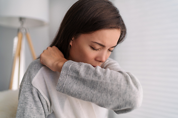 포토 JPG 해외이미지 여자 한명 동양인 상반신 성인 옆모습 아웃포커스 손들기 눈감음 고통 예방 입가림 팔 기침 위생관리 재채기 성인여자한명만 해외포토 1 감정 뷰포인트 모션 촬영기법 관리 사람 인종 신체부위 가림 여자한명만 성인여자만 파일형식 이미지허브