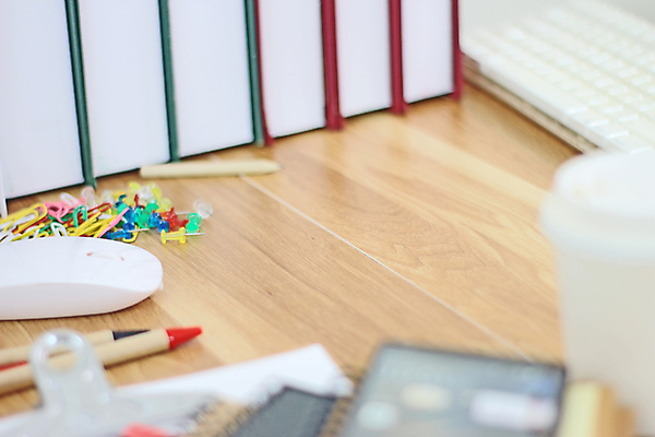 포토 JPG 해외이미지 템플릿 종이 안경 커피 백그라운드 비즈니스 탁자 모바일 그래프 주택 직장 사람없음 목재 책 컵 노트북 스마트폰 핸드폰 컴퓨터 사무실 알약 연필 펜 모니터 쪽지 공책 공백 흰색 키보드 업무 작업실 플랫 정상 쥐 스마트 책상 클립 머리위 위치 카피스페이스 해외포토 나무 식기 잡화 음료 컬러 가구 컨셉 회사 재료 문구용품 학용품 건물 전자제품 스마트기기 필기구 약 작업 설치류 파일형식 이미지허브