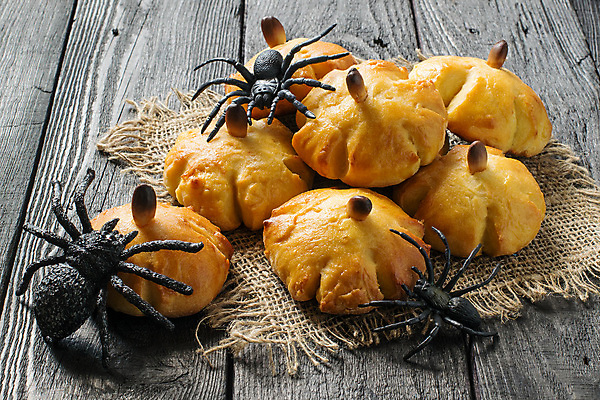 포토 JPG 해외이미지 모양 캐릭터 계절 음식 채소 호박 휴가 디저트 기념 요리 씨앗 사람없음 목재 장난감 갈색 노란색 파티 케이크 저녁식사 할로윈 껍질 대접 신선 그룹 황금 달콤 맛 아침식사 굽기 먹기 준비 반죽 브런치 거미 아몬드 10월 번 이스트 페스츄리 핸드메이드 해외포토 나무 식물 빵 컬러 곤충 컨셉 재료 모션 이벤트 식사 견과류 날짜 구이 파일형식 이미지허브