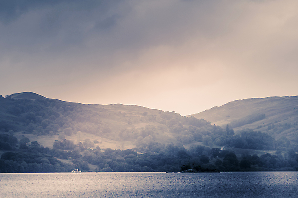 포토 JPG 해외이미지 구름 영어 공원 호수 영국 잉글랜드 산 파노라마 풍경 사람없음 걷기 어둠 하이킹 정상 언덕 지역 폭풍 절정 폭풍우 컴브리아주 해외포토 자연요소 문자 공공시설 유럽 모션 레저 날씨 촬영기법 비_날씨 자연재해 파일형식 이미지허브