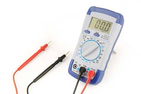 포토 JPG 해외이미지 자동차 집게 사람없음 독서 디지털 모니터 장비 화물 흰색 기구 도구 공구 기술자 연결 측정 전자 치수 철사 볼트 탐색 계량기 반항 고립 전압 현재 해외포토 직업 육상교통 컬러 컨셉 모션 컴퓨터 운송업 파일형식 이미지허브